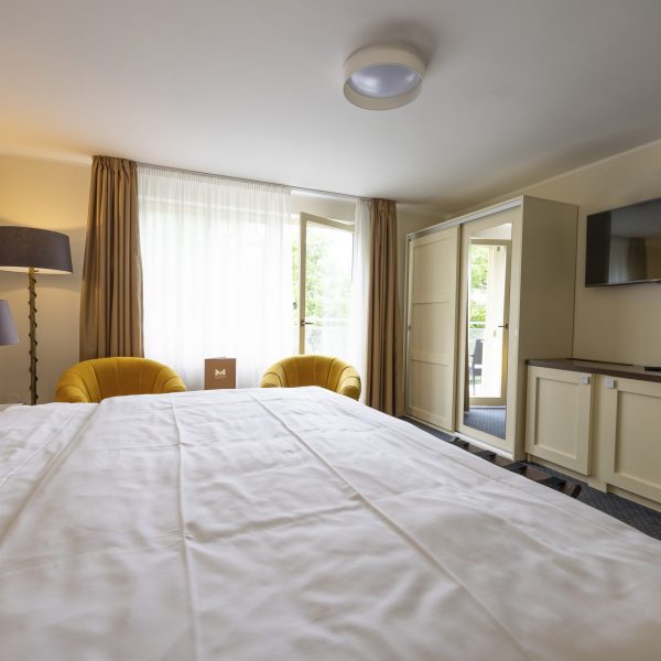 2022-05-25 Mammas Hotel_KR57512-HDR_FULL